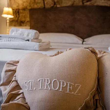 Dimoras Stone ゲストハウス