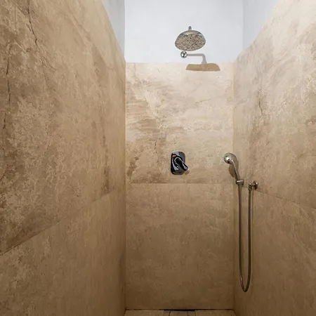 ゲストハウス Dimoras Stone